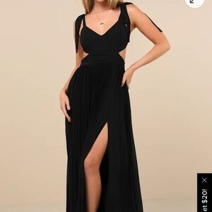 Lulu's Black Tie-Shoulder Maxi Dress
